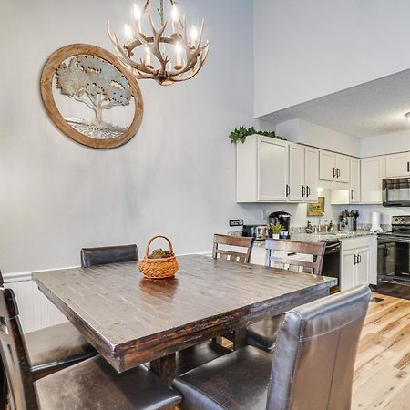 Downtown Gatlinburg Condo With Mountain-View Balcony 외부 사진